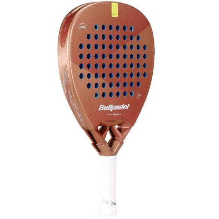 Bullpadel Vertex 05 Woman Cloud 2026 (Delfi Brea) Marrón